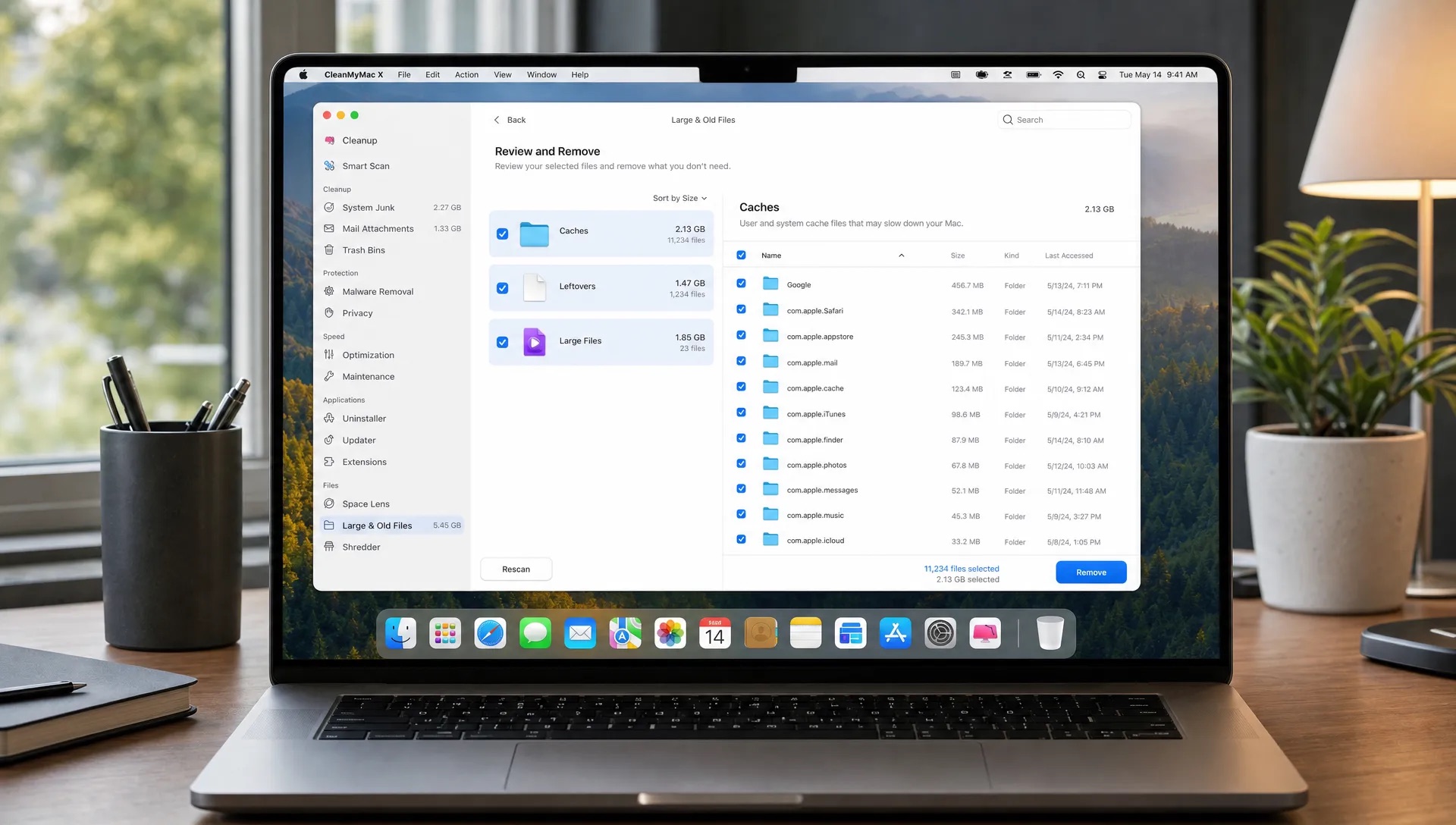 A Mac workspace shows a cleanup app alongside folders for caches, leftovers and large files, with selected items ready for Trash review.